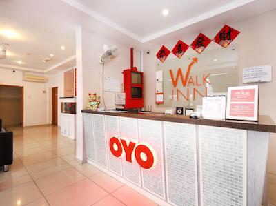 اُیو 582 هتل والک این