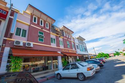 اُیو 582 هتل والک این