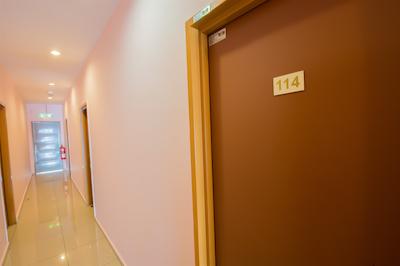 اُیو 582 هتل والک این