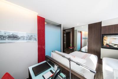 ویب بست وسترن سانام پاو