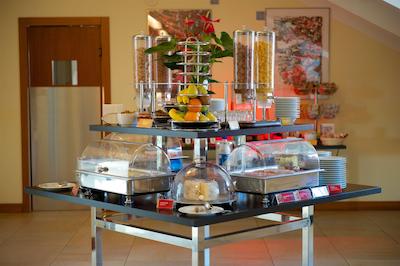 بست وسترن کریستال پالاس هتل