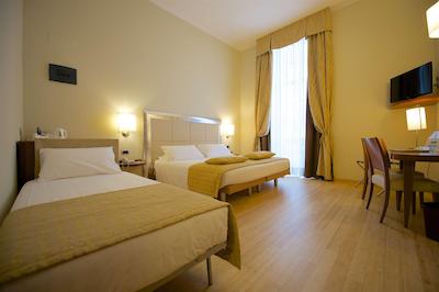 بست وسترن کریستال پالاس هتل