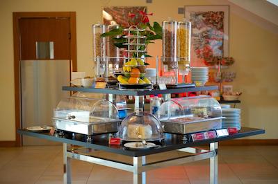 بست وسترن کریستال پالاس هتل