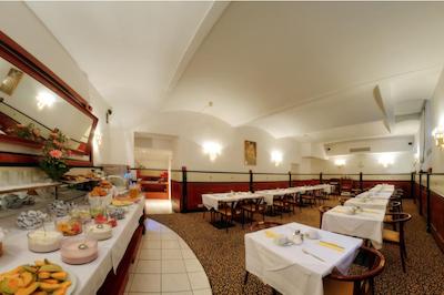 کارلتون اُپرا