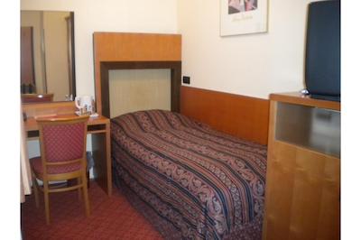 کارلتون اُپرا