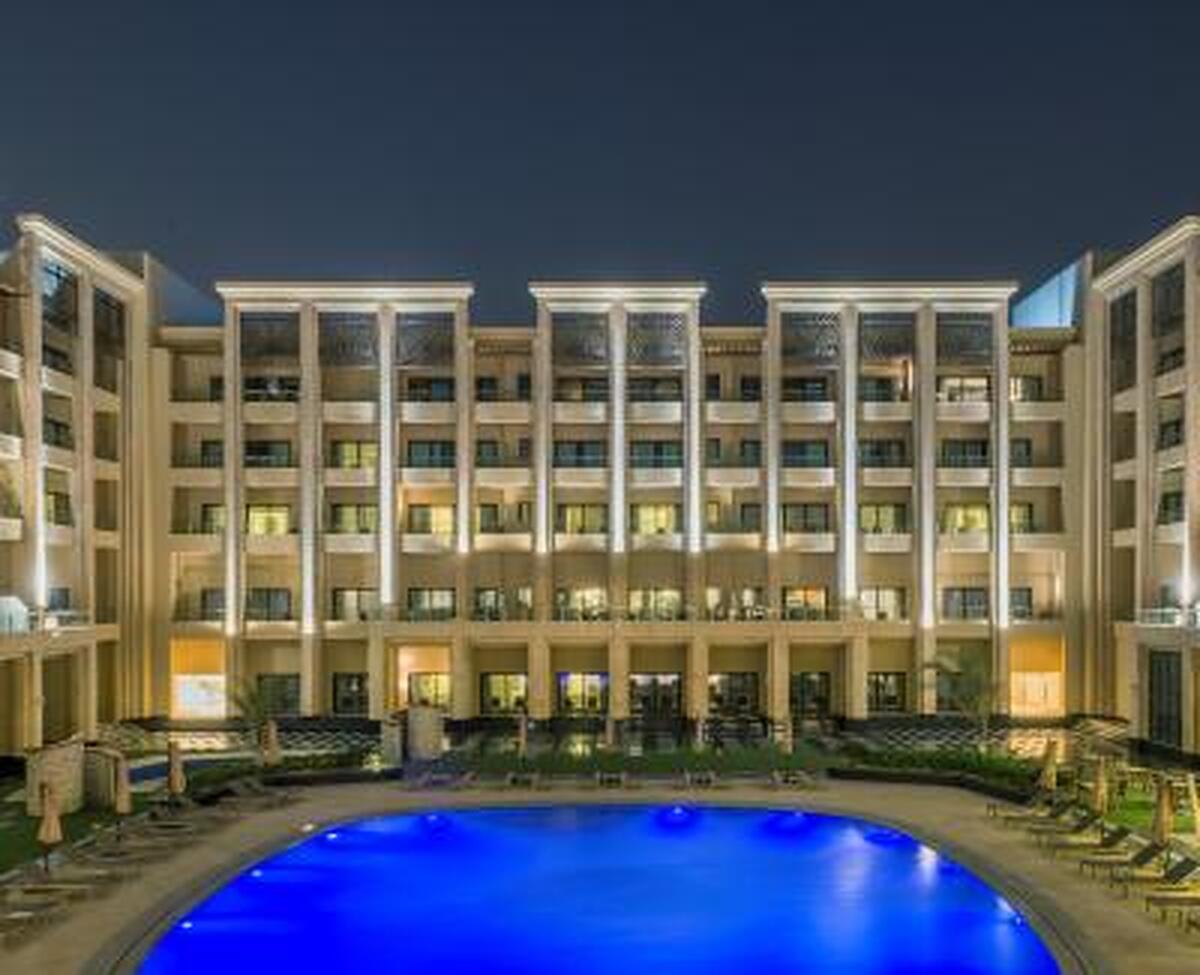 تریومف لوکسوری هتل