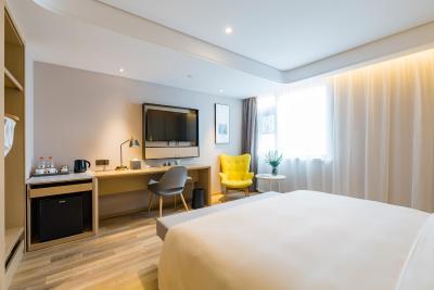 اتور اس هتل لوجیازوی اورینتال پیرل شانگهای