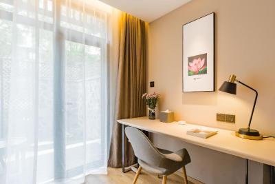 اتور اس هتل لوجیازوی اورینتال پیرل شانگهای