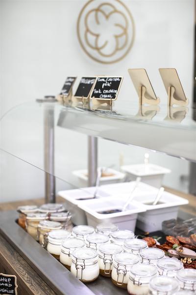 مناستری بوتیک هتل