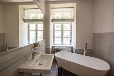 مناستری بوتیک هتل