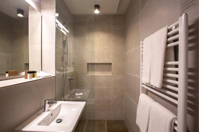 مناستری بوتیک هتل