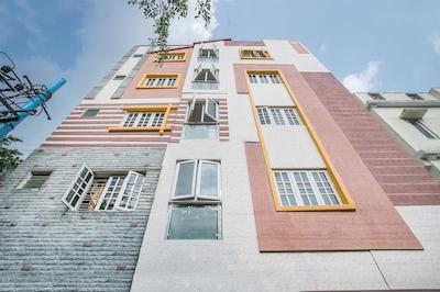 هتل توریستا بای اُیو رومز