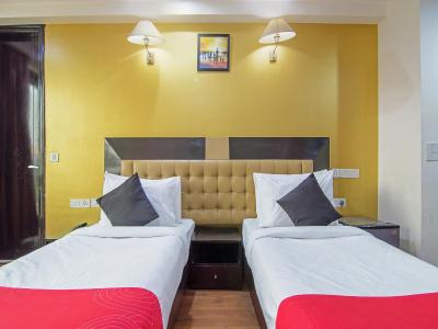 ادیشن او 30029 هتل بلو مون