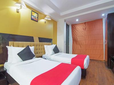 ادیشن او 30029 هتل بلو مون