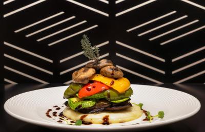 الیا ارمو آتن هتل