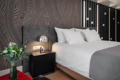 الیا ارمو آتن هتل