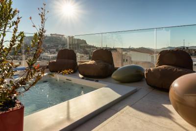 الیا ارمو آتن هتل