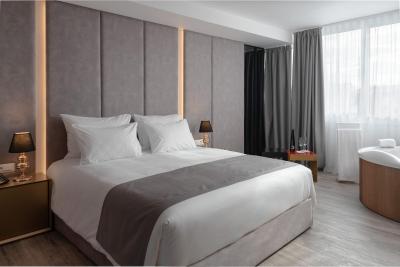 الیا ارمو آتن هتل