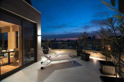 آتن پلاتینوم رومز اند سوئیتس