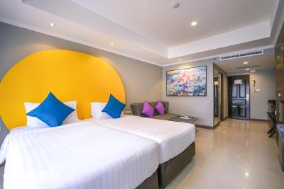 فوراما اکسکلوسیو سوخومویت