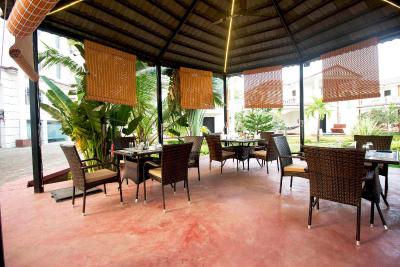 اسپان سوئیتز اند ویلاز