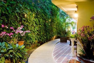 اورانا بوتیک