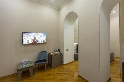 دنیز این سیتی هتل