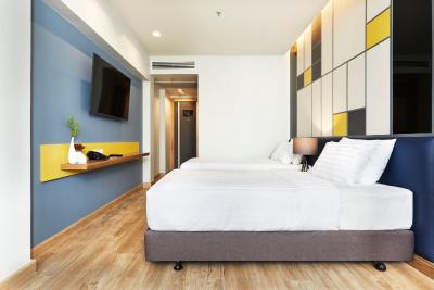 د کوارتر لادپراو بای یو اچ جی