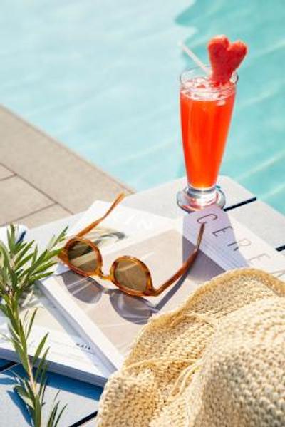 د کوارتر لادپراو بای یو اچ جی