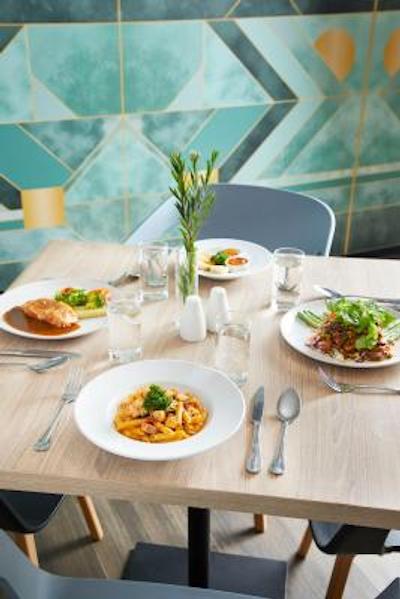 د کوارتر لادپراو بای یو اچ جی