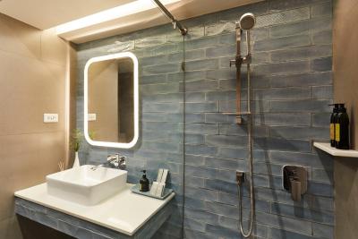 د کوارتر لادپراو بای یو اچ جی