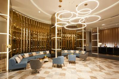 د کوارتر لادپراو بای یو اچ جی