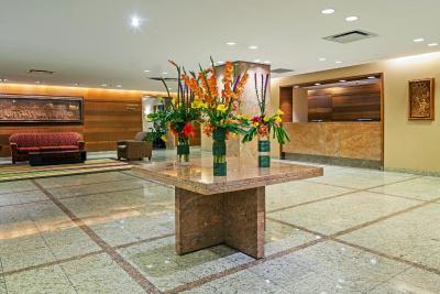 کرون پلازا ترنتو آیرپرت