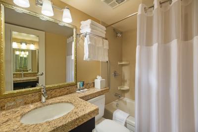 کرون پلازا ترنتو آیرپرت