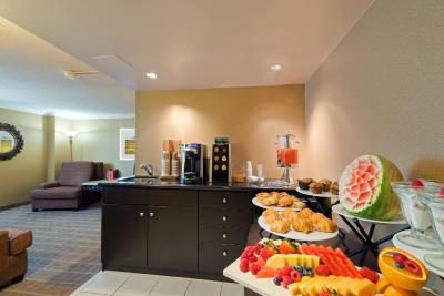 کرون پلازا ترنتو آیرپرت