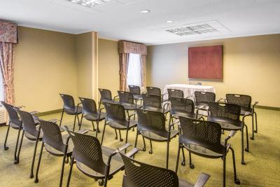 کرون پلازا ترنتو آیرپرت