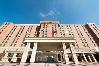 کرون پلازا ترنتو آیرپرت