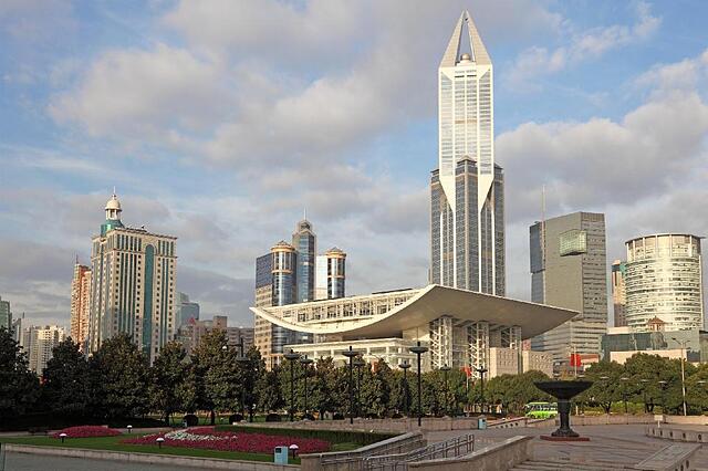 مدرن یونیورس بیزنس پلازا بای اینترنشنال سرویس اپارتمنت