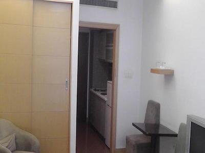 مدرن یونیورس بیزنس پلازا بای اینترنشنال سرویس اپارتمنت