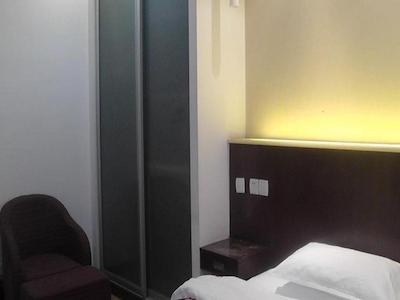 مدرن یونیورس بیزنس پلازا بای اینترنشنال سرویس اپارتمنت