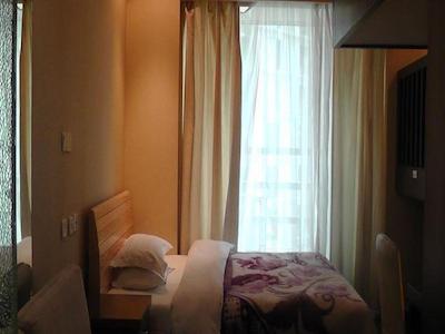 مدرن یونیورس بیزنس پلازا بای اینترنشنال سرویس اپارتمنت