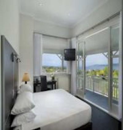 هیلتون لاک تاوپو