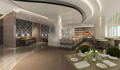 دوبلتری بای هیلتون اهمداباد