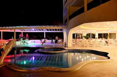 هتل کاسا بلانکا بوسینز اند اسپا