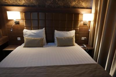 اادام ویلهلمینا