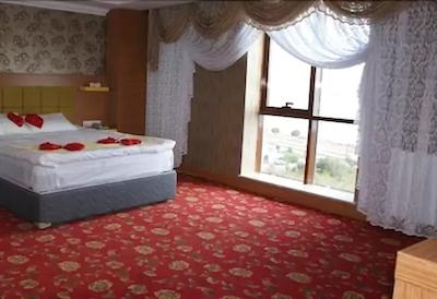 نوان سوئیت هتل