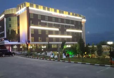 نوان سوئیت هتل