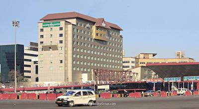 کانتری این اند سوئیتس گرگاون یودیوگ ویهار