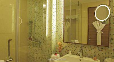 کانتری این اند سوئیتس گرگاون یودیوگ ویهار