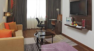 کانتری این اند سوئیتس گرگاون یودیوگ ویهار